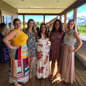 Meet your Posher, Lara